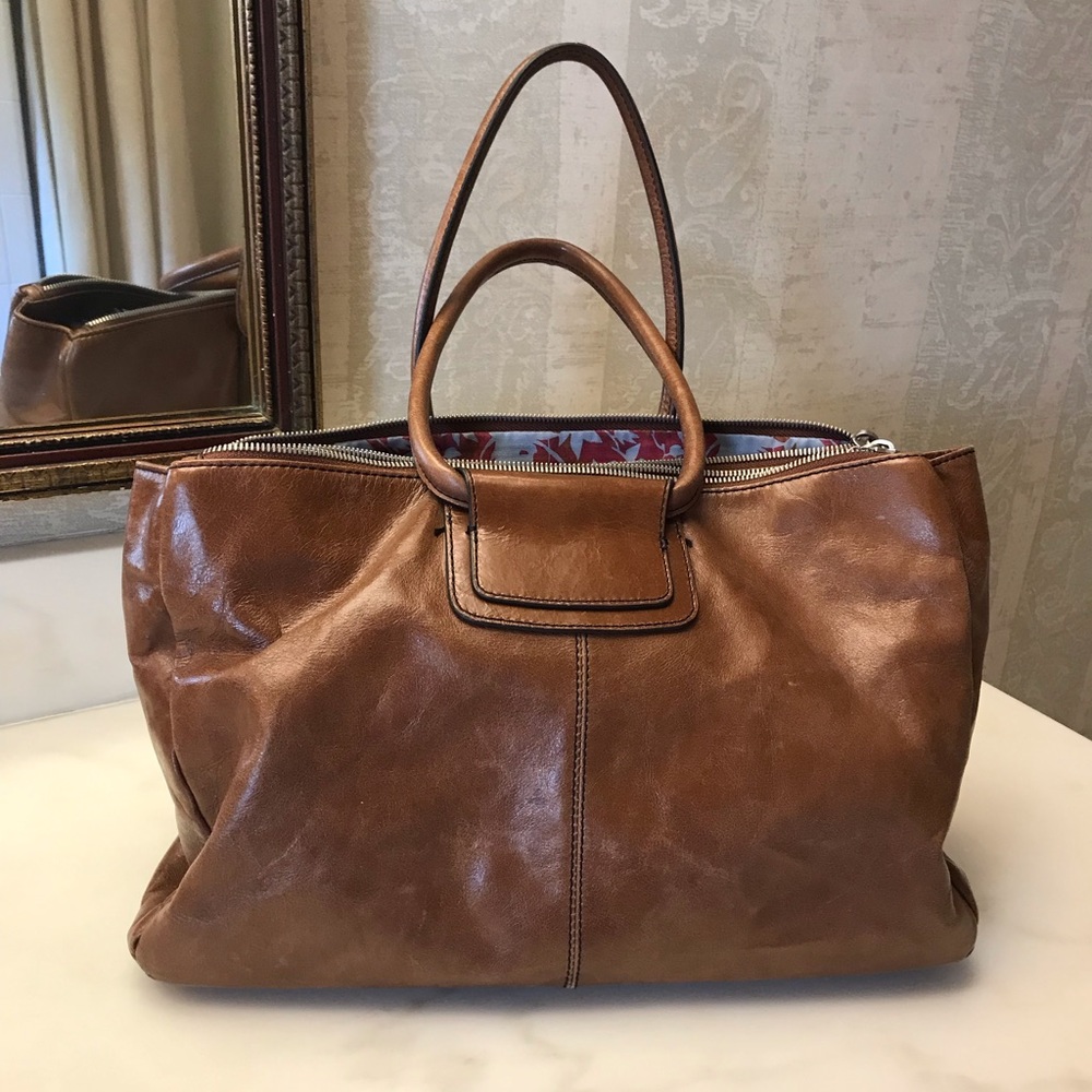 SUPER cute Leather Hobo bag